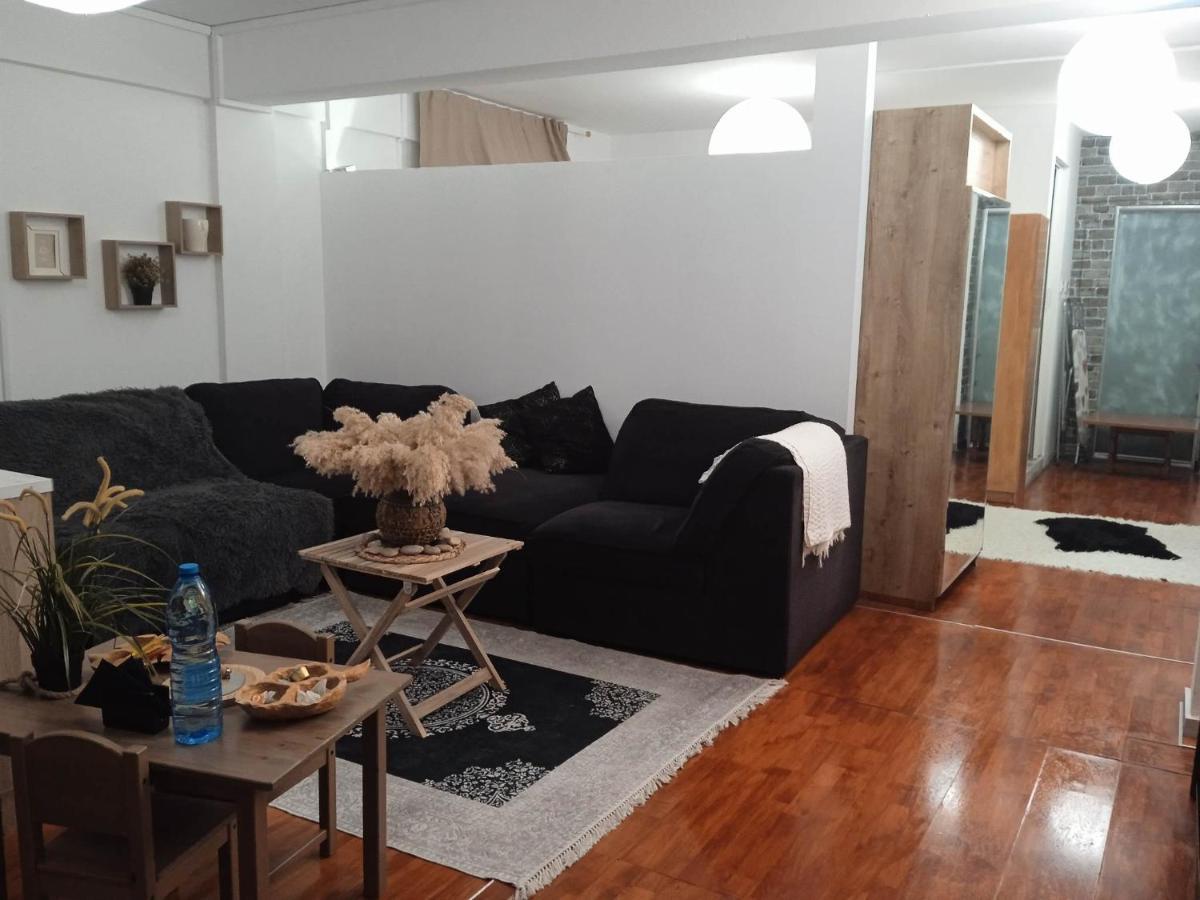 Aglantzia Adorable Cozy Apartment מראה חיצוני תמונה